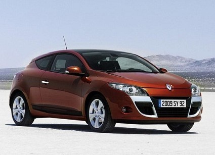 Nuova Renault Mègane 5 porte e versione coupè. Novità estetiche e motori